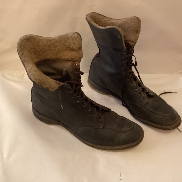 Vintage Industrial work boots by O’Sullivan - Picture 2 of 13